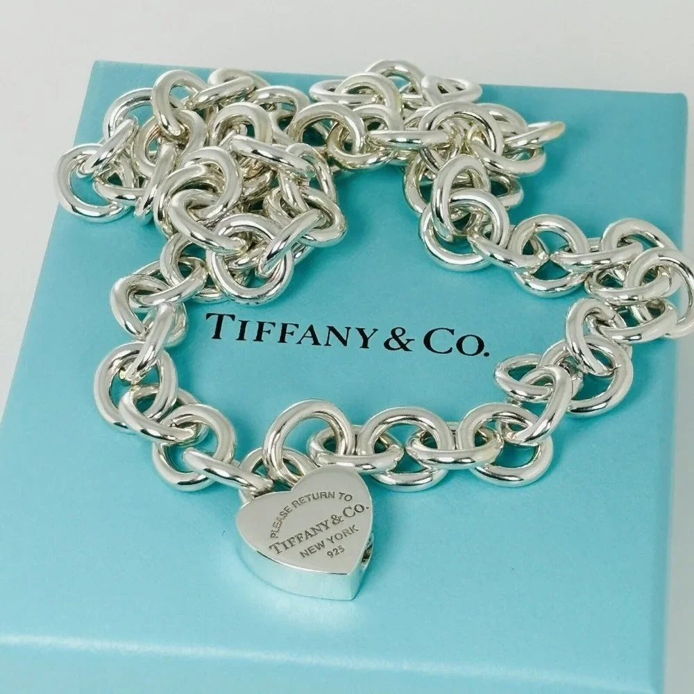 18" Return to Tiffany & Co Heart Padlock Lock Pendant Chain Necklace in Silver - Picture 2 of 7
